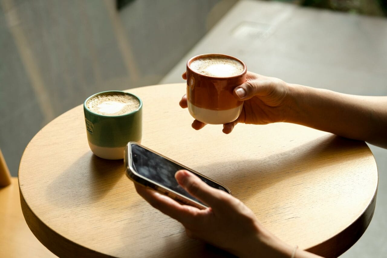 Do Caffeine and Psilocybin Mix Well? The Psychedelic Shift in Caffeine Consumption